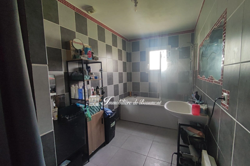 2 - vendita casa beaumont-le-roger eure francia