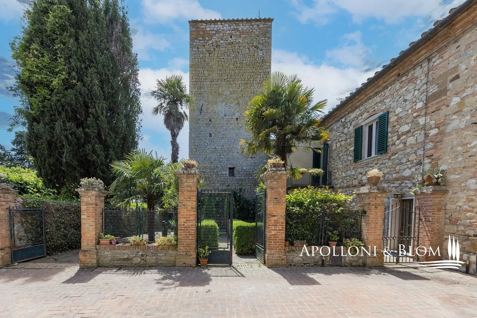 2 - verkoop huis torrita di siena tuscany italië