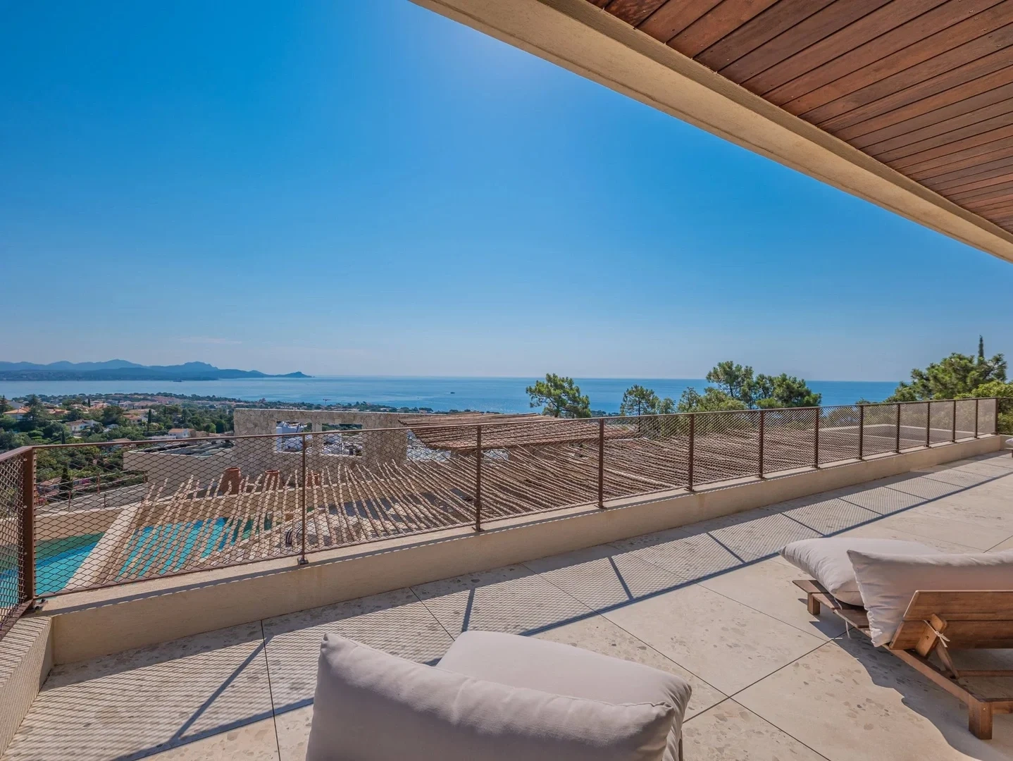 1 - venta villa vista al mar les issambres var francia