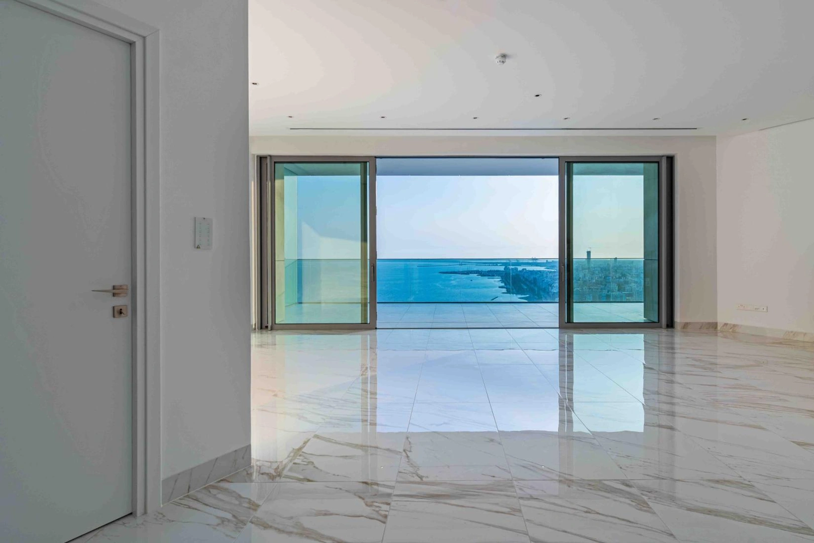 2 - venda apartamento frente ao mar limassol limassol chipre