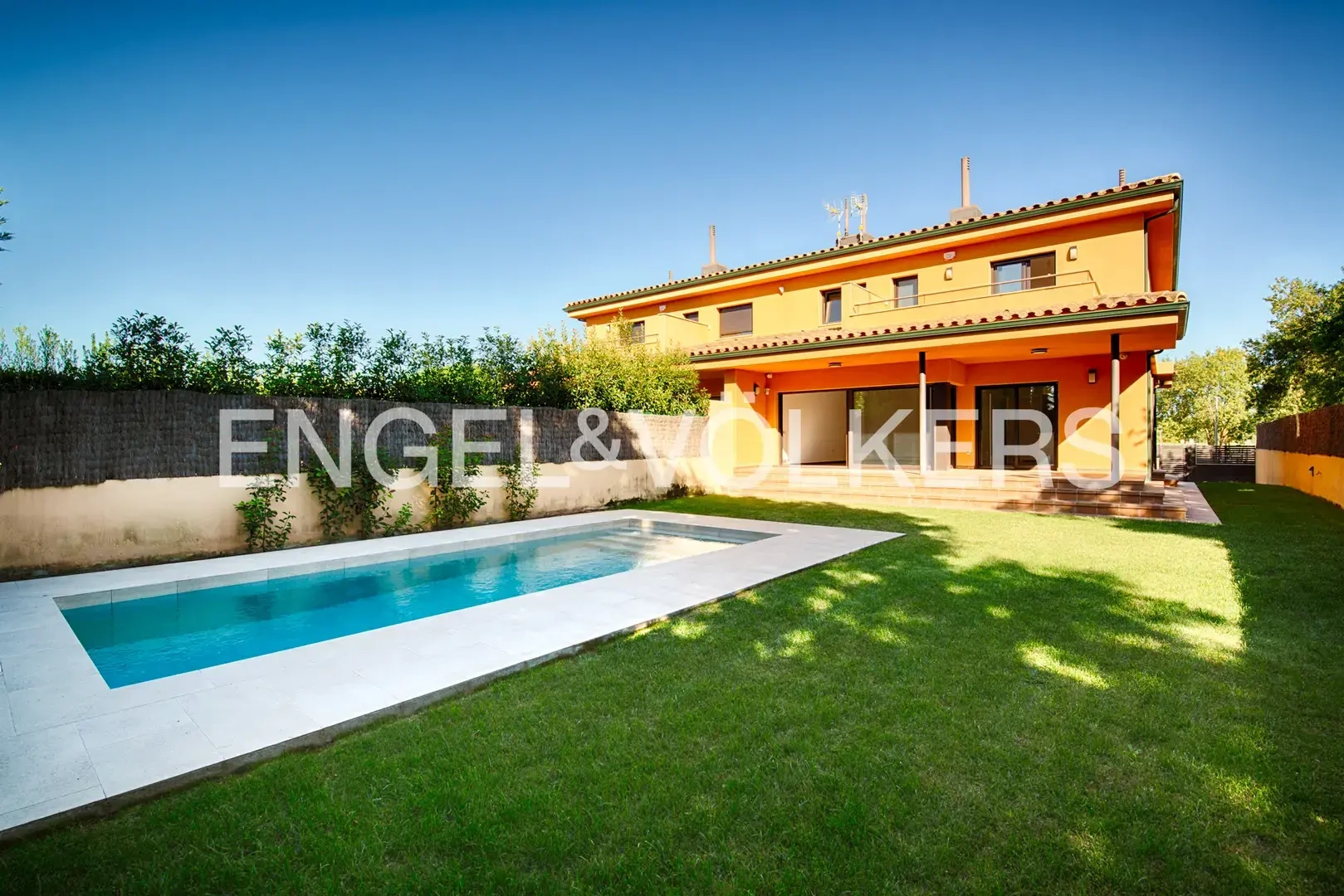 2 - venta casa avinyonet de puigventos cataluña españa