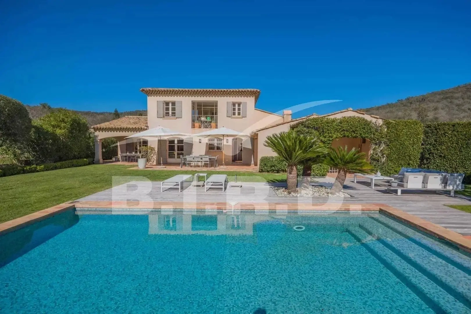 2 - affitto vacanze casa grimaud var francia