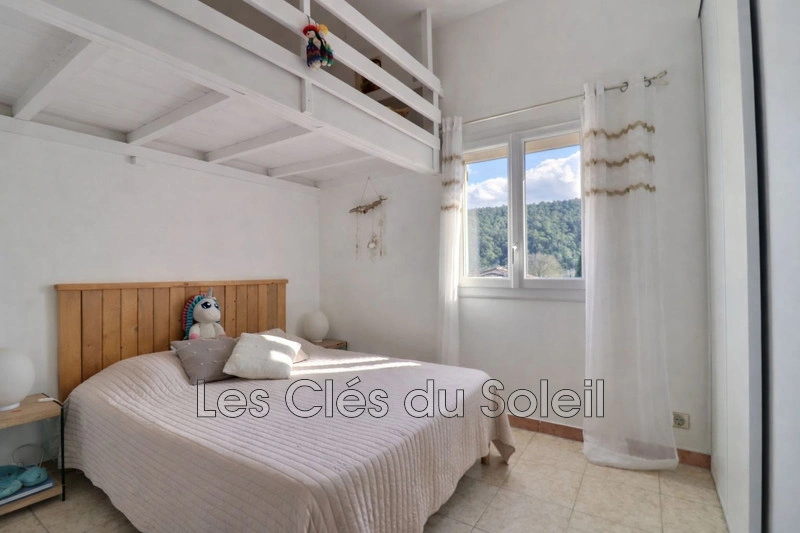 2 - vente maison vins-sur-caramy var france