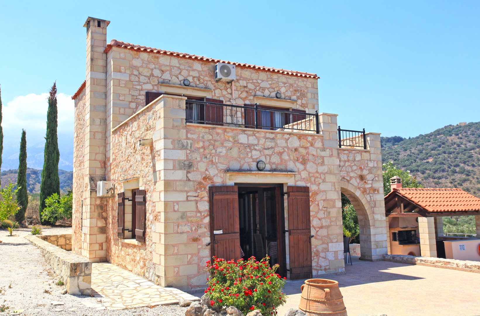 1 - villa for sale in próvarma crete greece