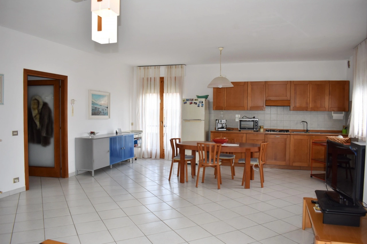 2 - venda apartamento gambassi terme toscana itália