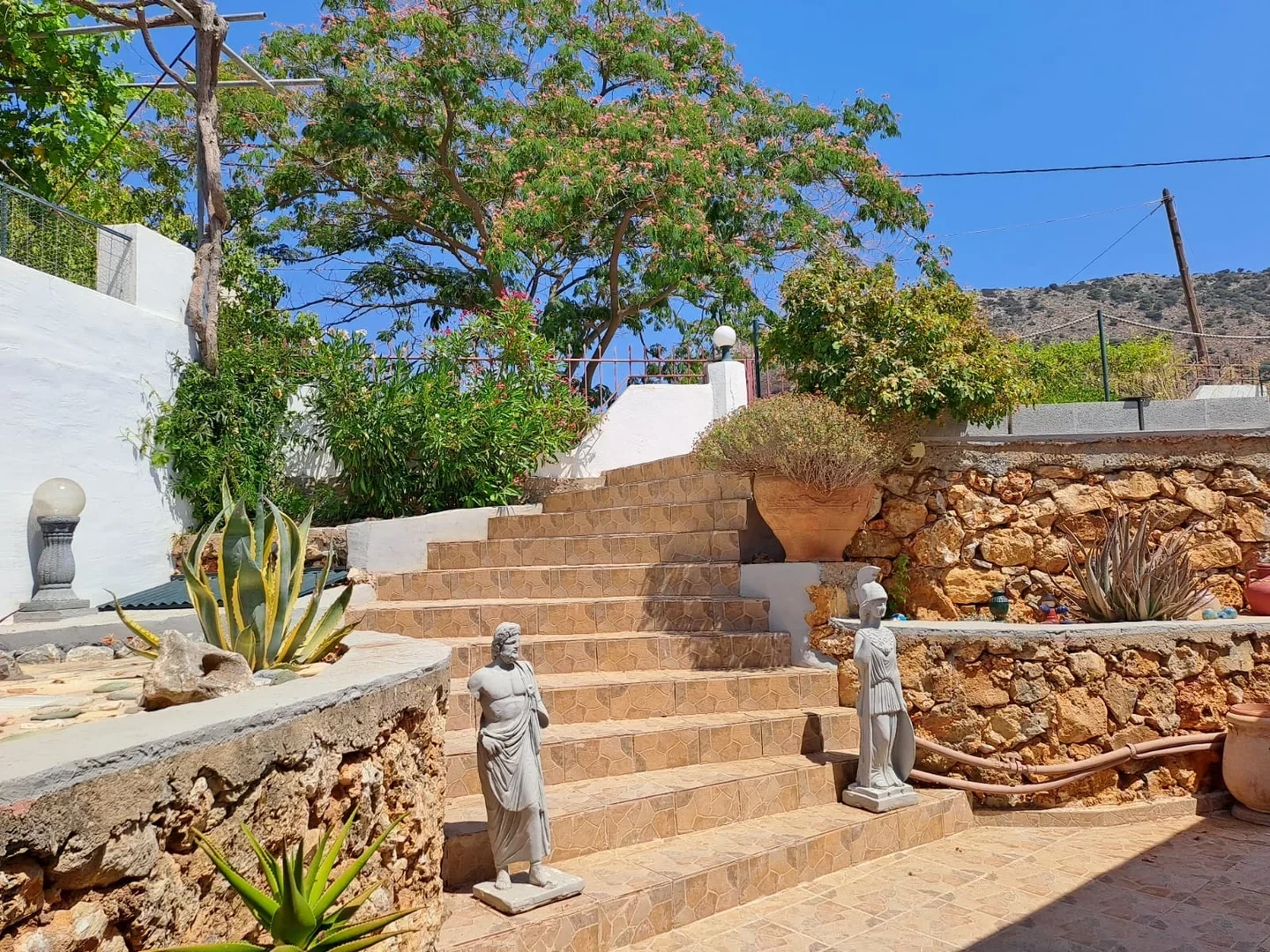 2 - venta casa drápanos creta grecia