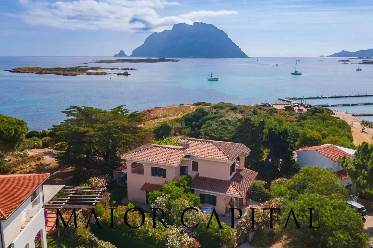 2 - vente maison vue mer loiri porto san paolo sardaigne italie