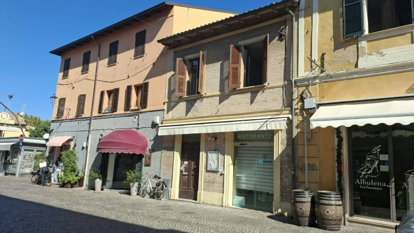 1 - venta comercio fano marcas italia