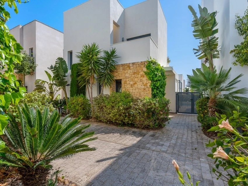 2 - verkoop villa rojales valencian community spanje