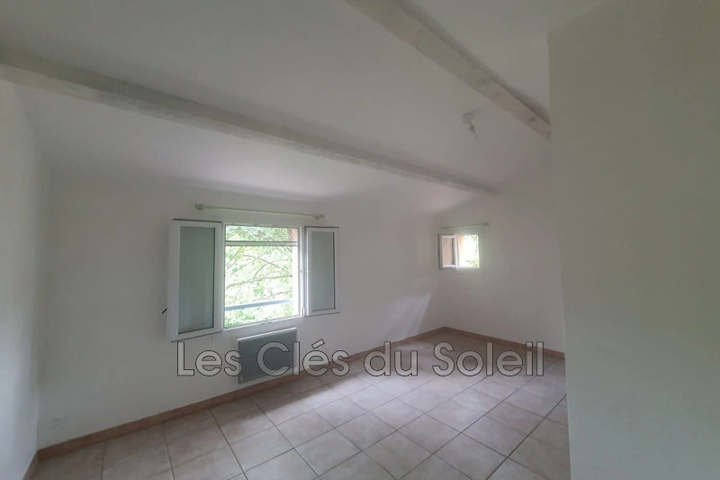 2 - vente maison vins-sur-caramy var france