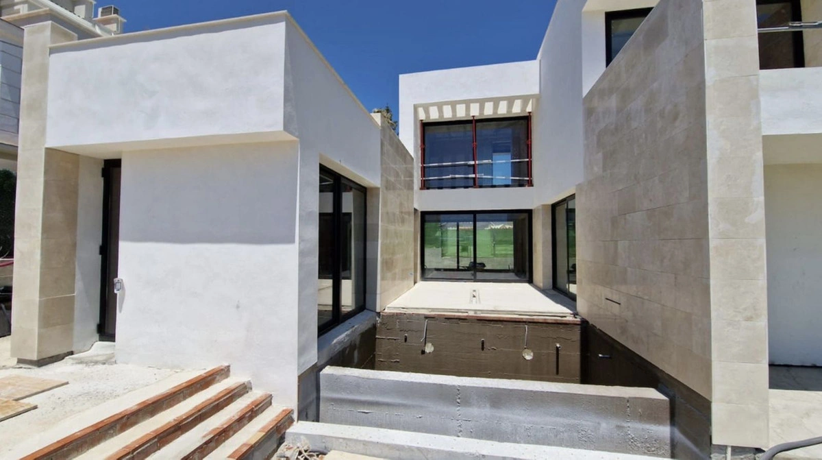 2 - verkoop villa uitzicht op zee nueva andalucia andalusië spanje