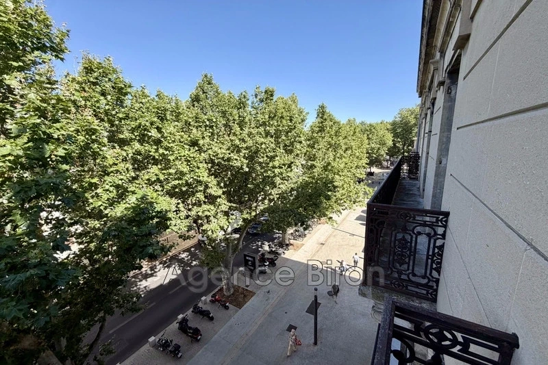 2 - venda apartamento aix-en-provence bouches-du-rhône frança