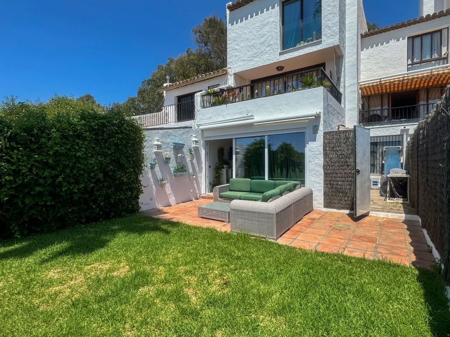 2 - verkauf wohnung direkt am wasser casares - costa del sol andalusien spanien