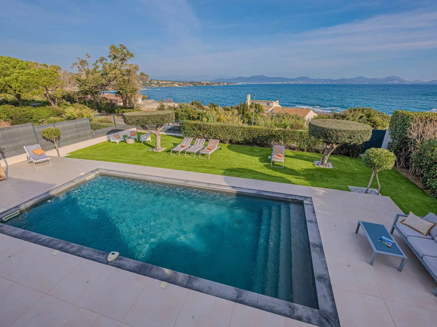1 - affitto vacanze casa vista mare les issambres var francia