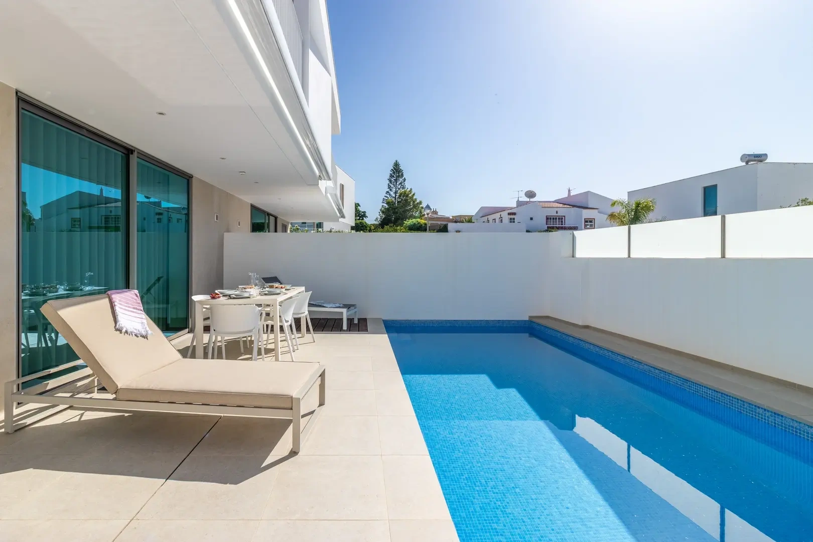 1 - location vacances maison pieds dans l'eau lagos algarve portugal