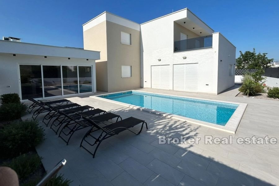1 - beach walk house for sale in kaštela split-dalmatia croatia