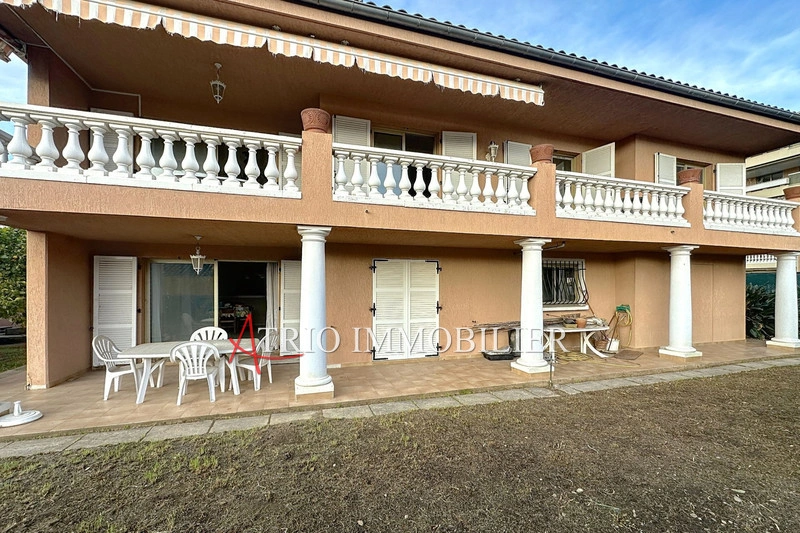 1 - venta casa a pie de playa saint-laurent-du-var alpes-marítimos francia