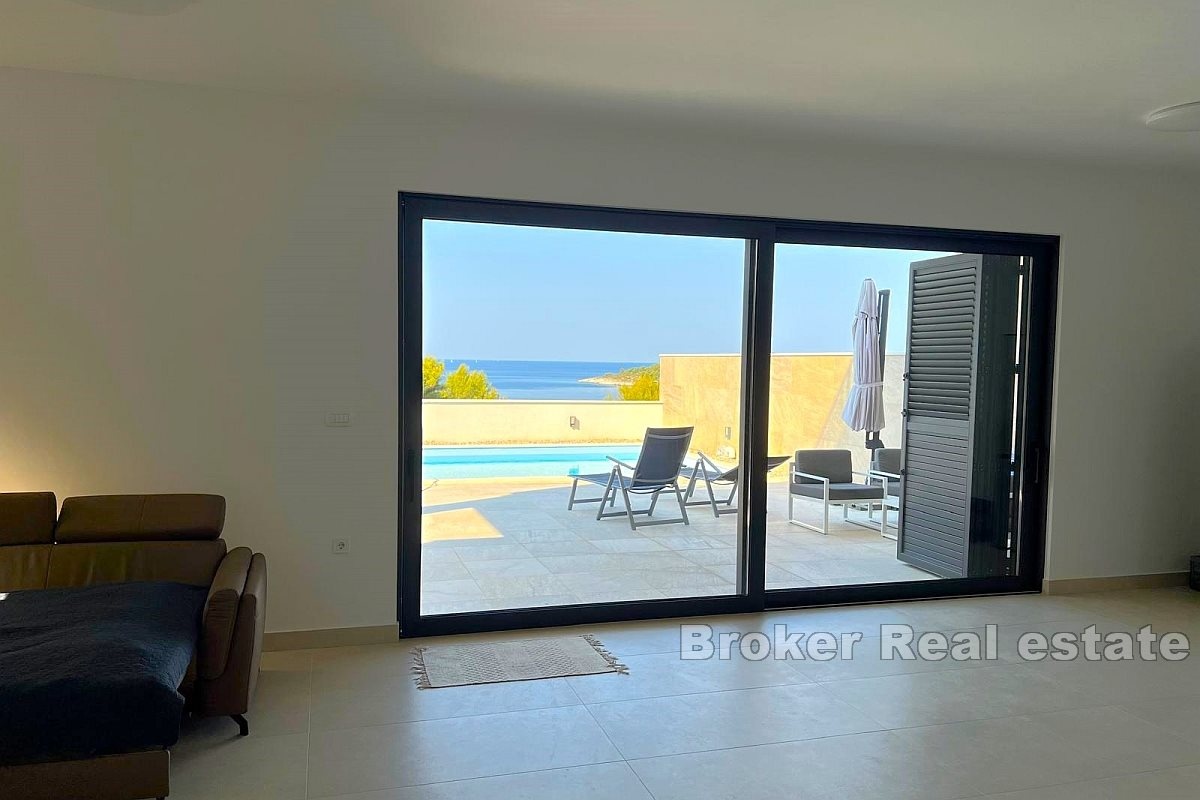2 - venta casa vista al mar rogoznica šibenik-knin croacia