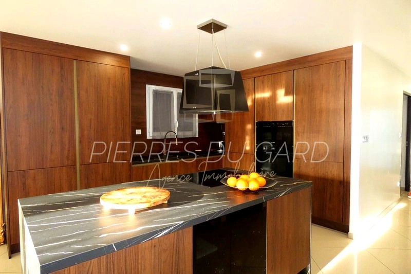 2 - vendita casa uzès gard francia