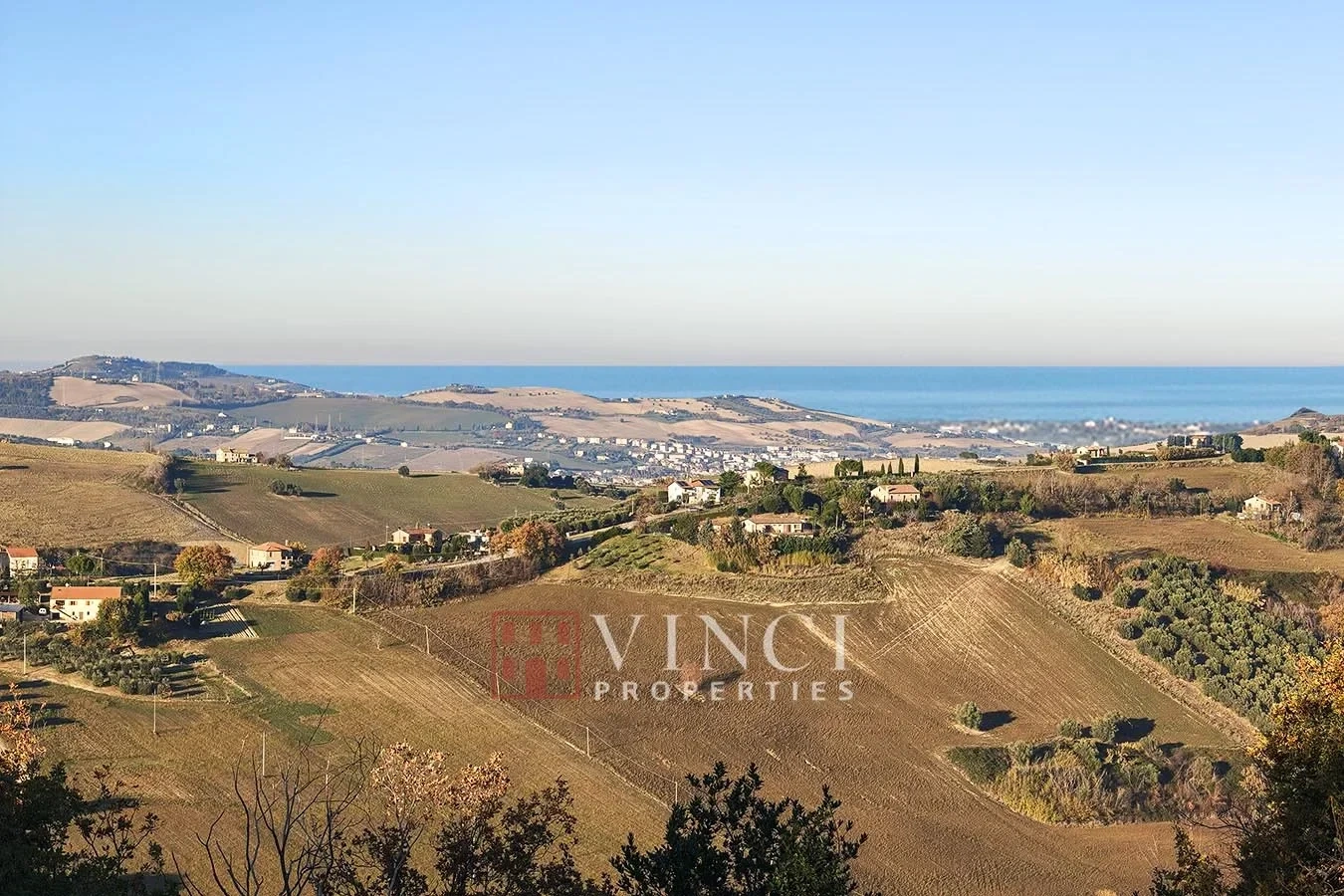 2 - venda apartamento vista de mar lapedona marcas itália