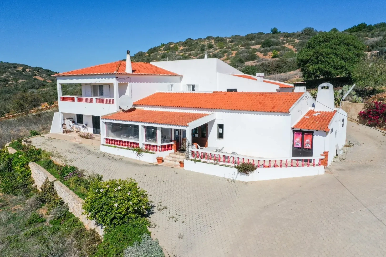 2 - villa for sale in vila do bispo algarve portugal