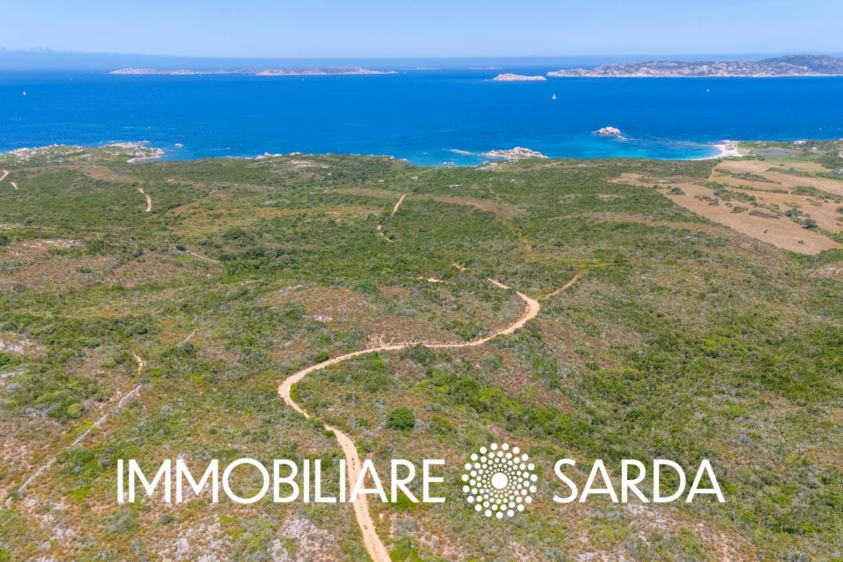 1 - verkoop terrein strand to voet santa teresa gallura sardinia italië