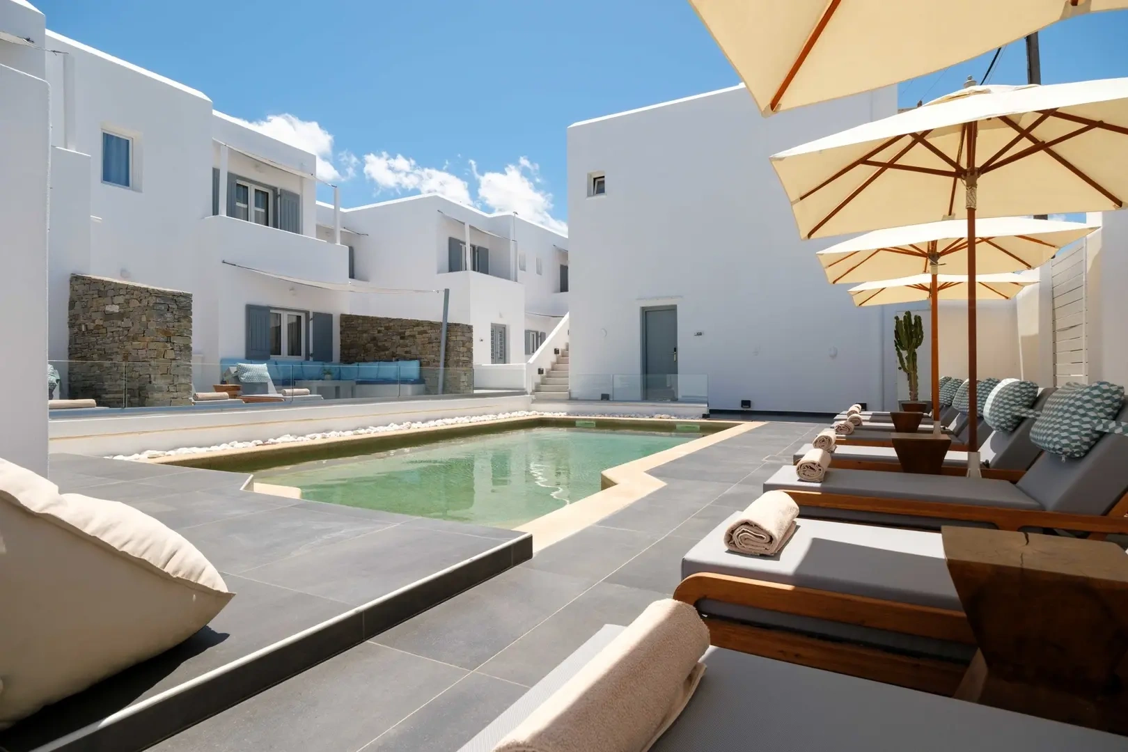2 - business for sale in náousa south aegean greece