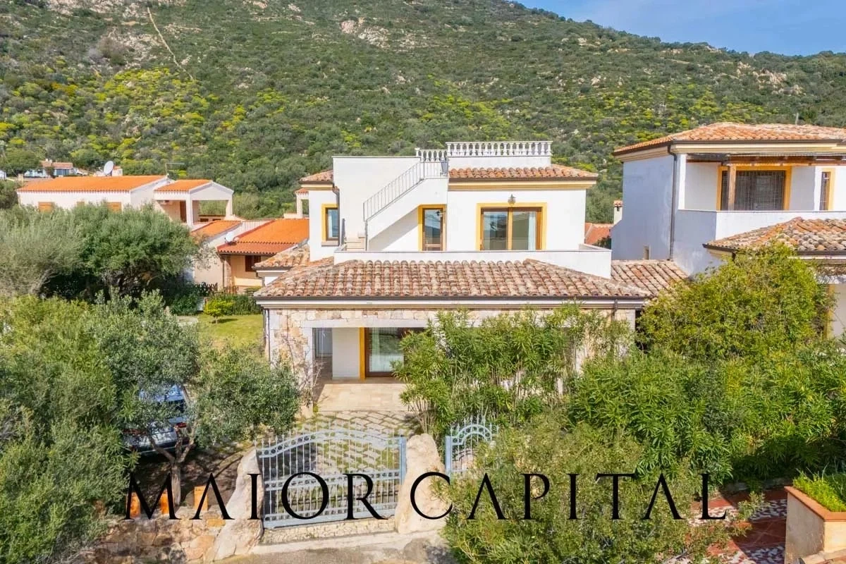 1 - verkoop huis uitzicht op zee san teodoro sardinia italië