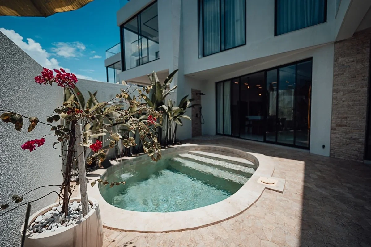 1 - vente villa pieds dans l'eau bali bali indonésie