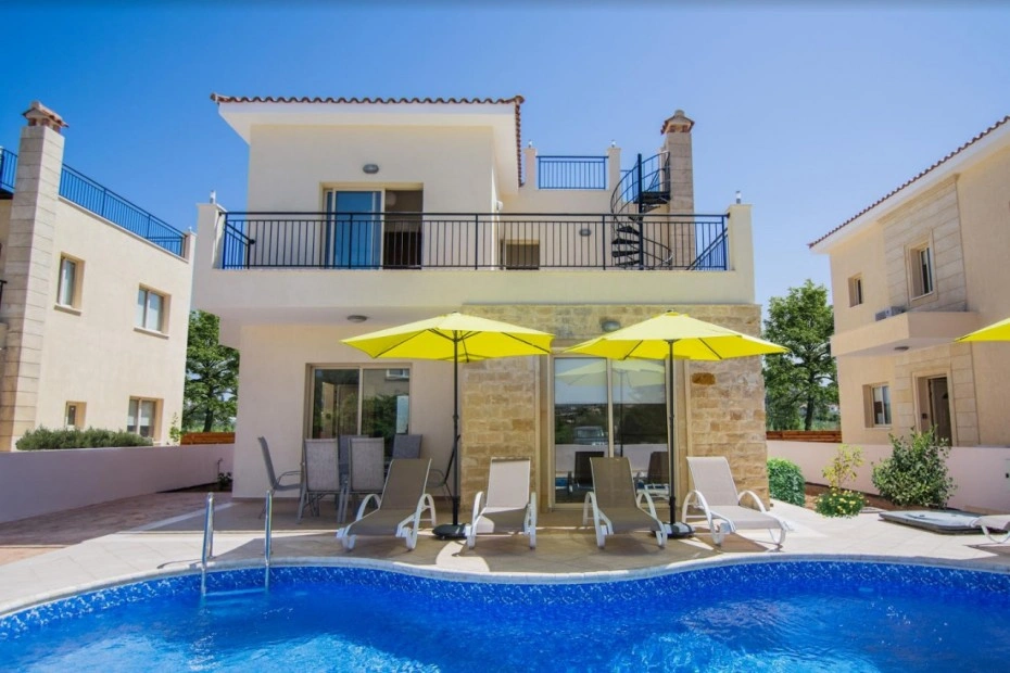 1 - verkoop villa uitzicht op zee paphos paphos cyprus