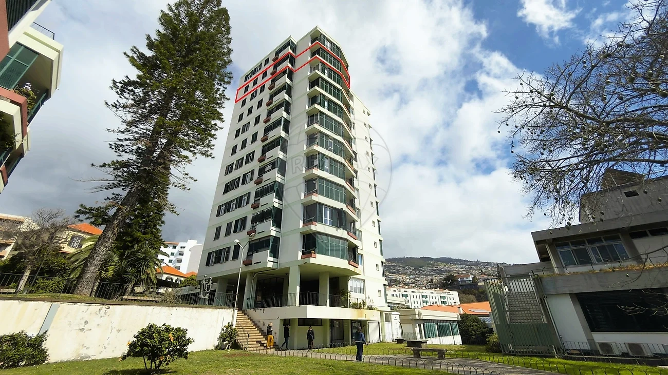 1 - verkoop appartement uitzicht op zee funchal madeira portugal