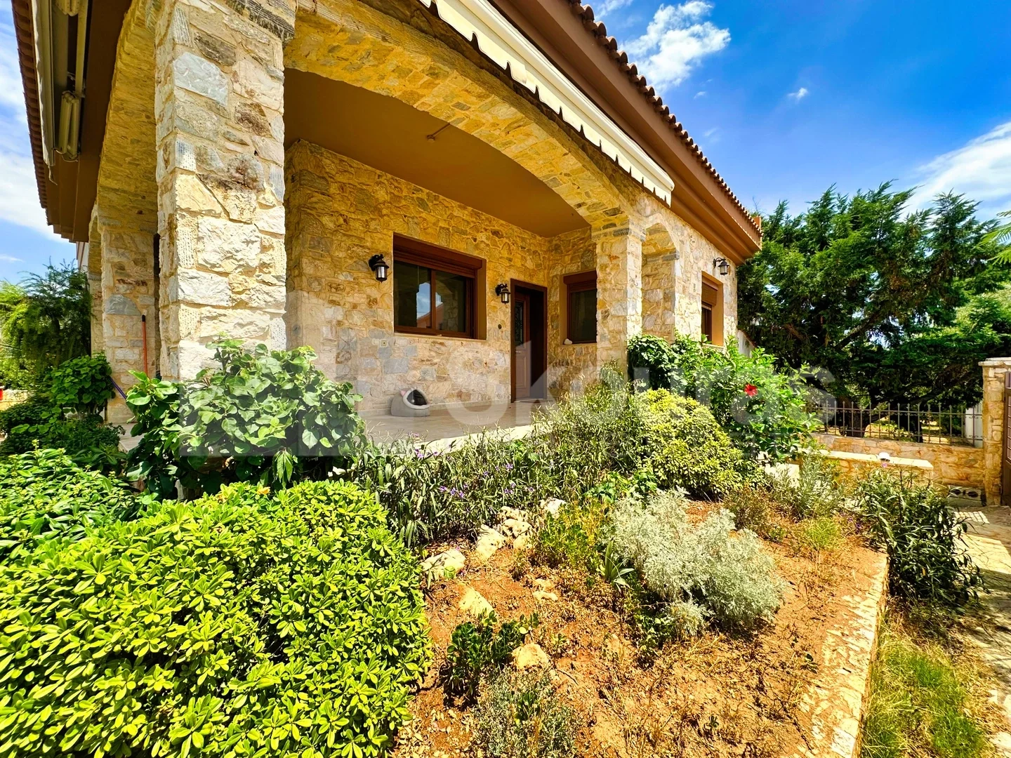 2 - vente maison kineta attique grèce