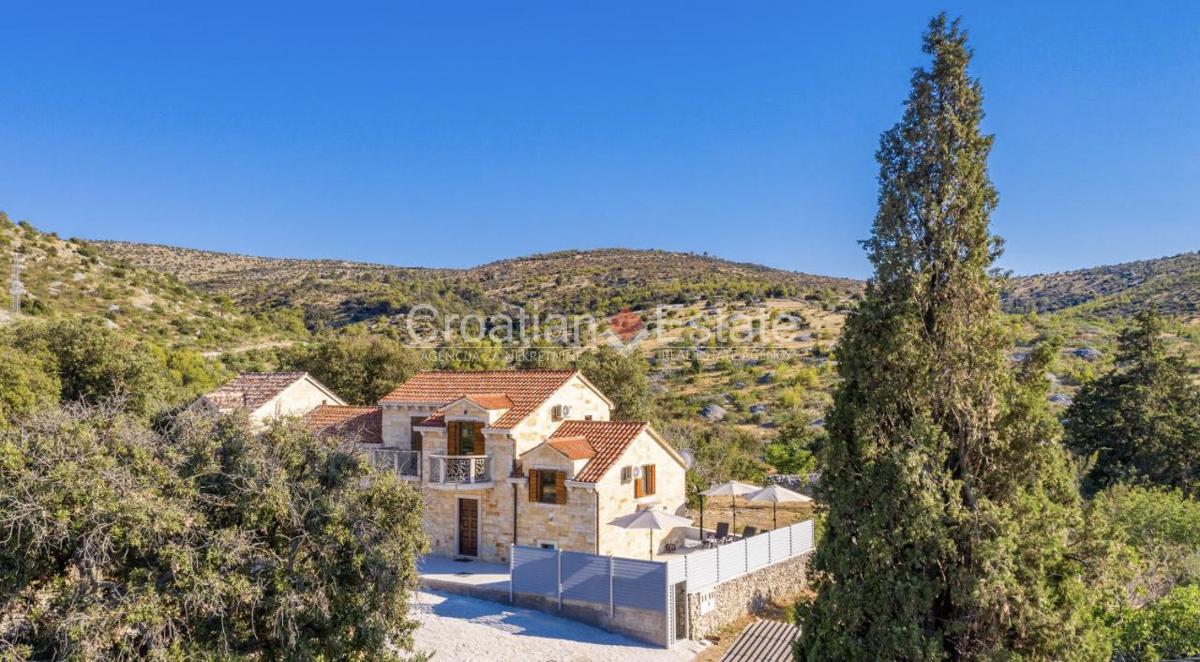 2 - venda casa brač split-dalmácia croácia