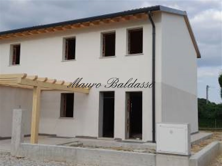 2 - house for sale in nervesa della battaglia veneto italy