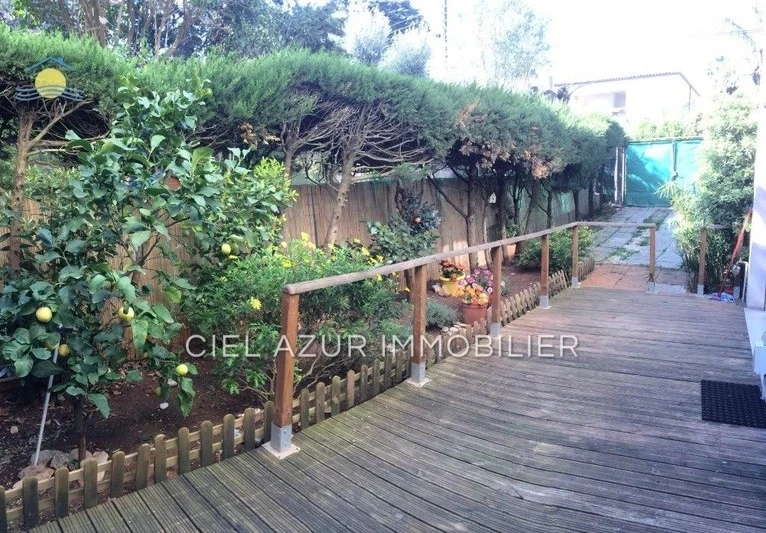 Wohnung mit Terrasse