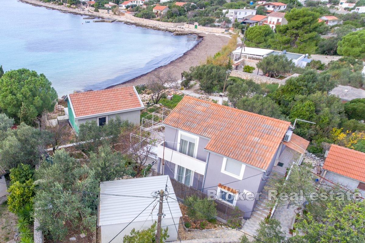 2 - venta casa vista al mar drvenik split-dalmacia croacia