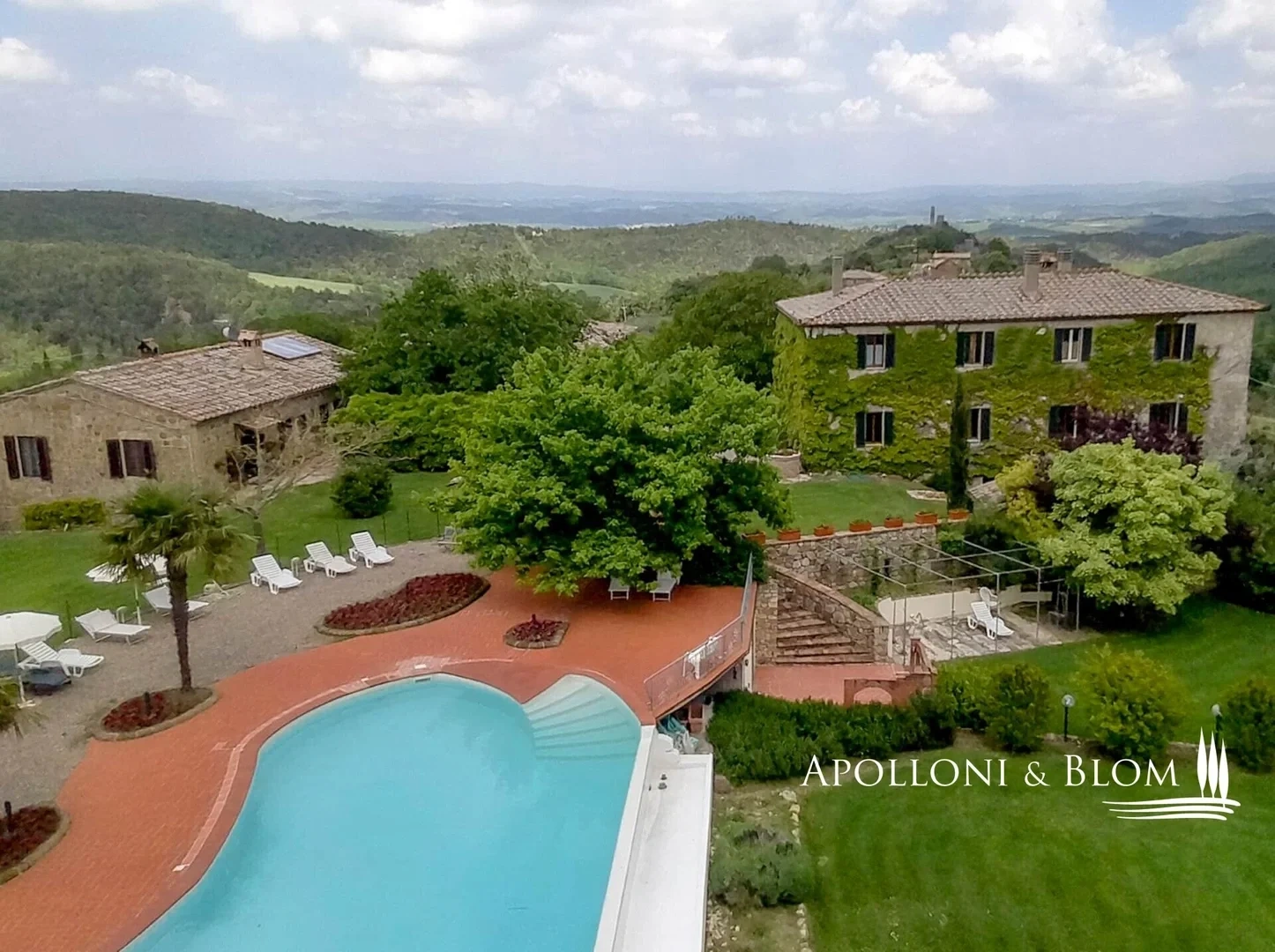 1 - house for sale in murlo tuscany italy