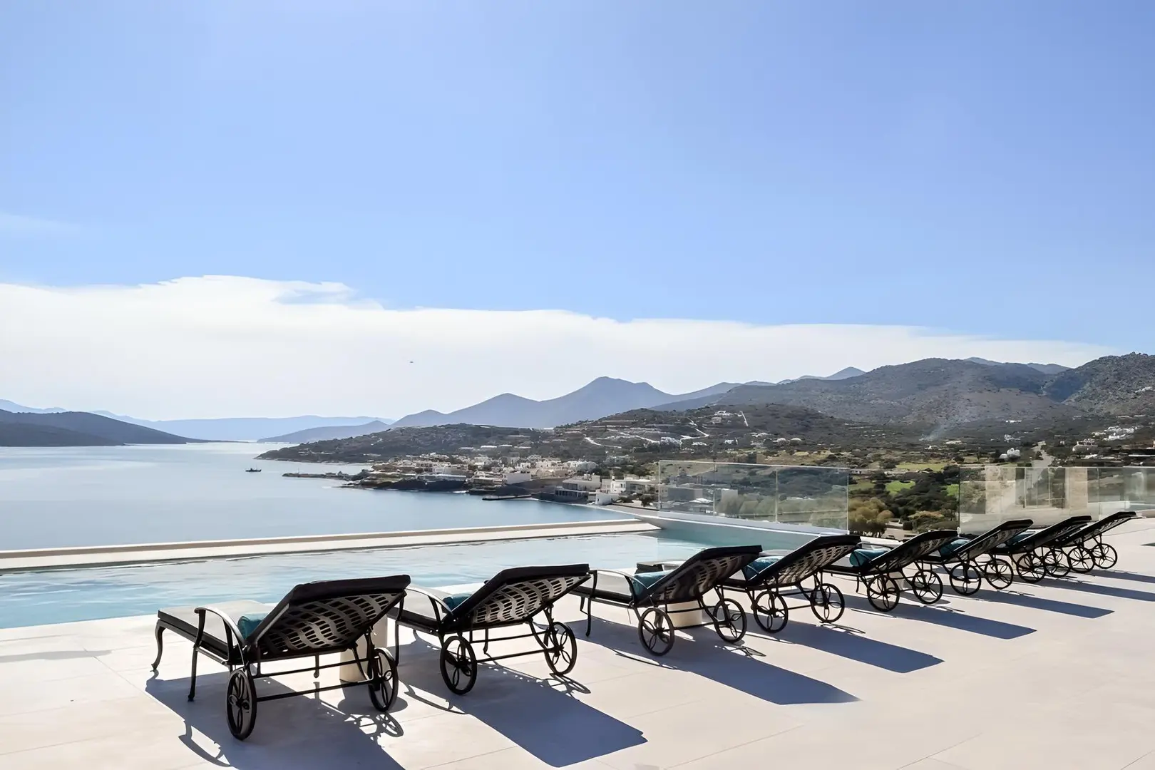 1 - vendita casa fronte mare pláka creta grecia