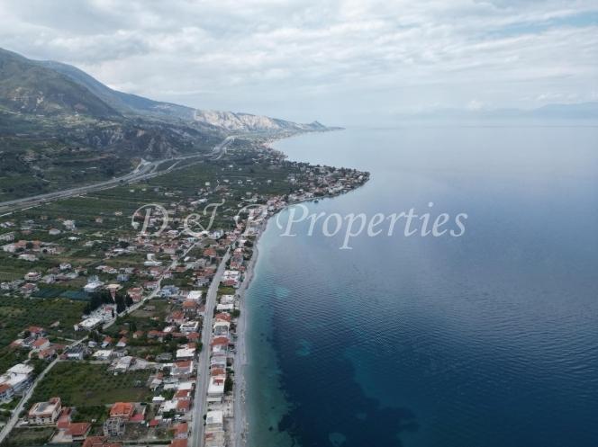 2 - vente maison pieds dans l'eau xylokastro-evrostini péloponnèse grèce