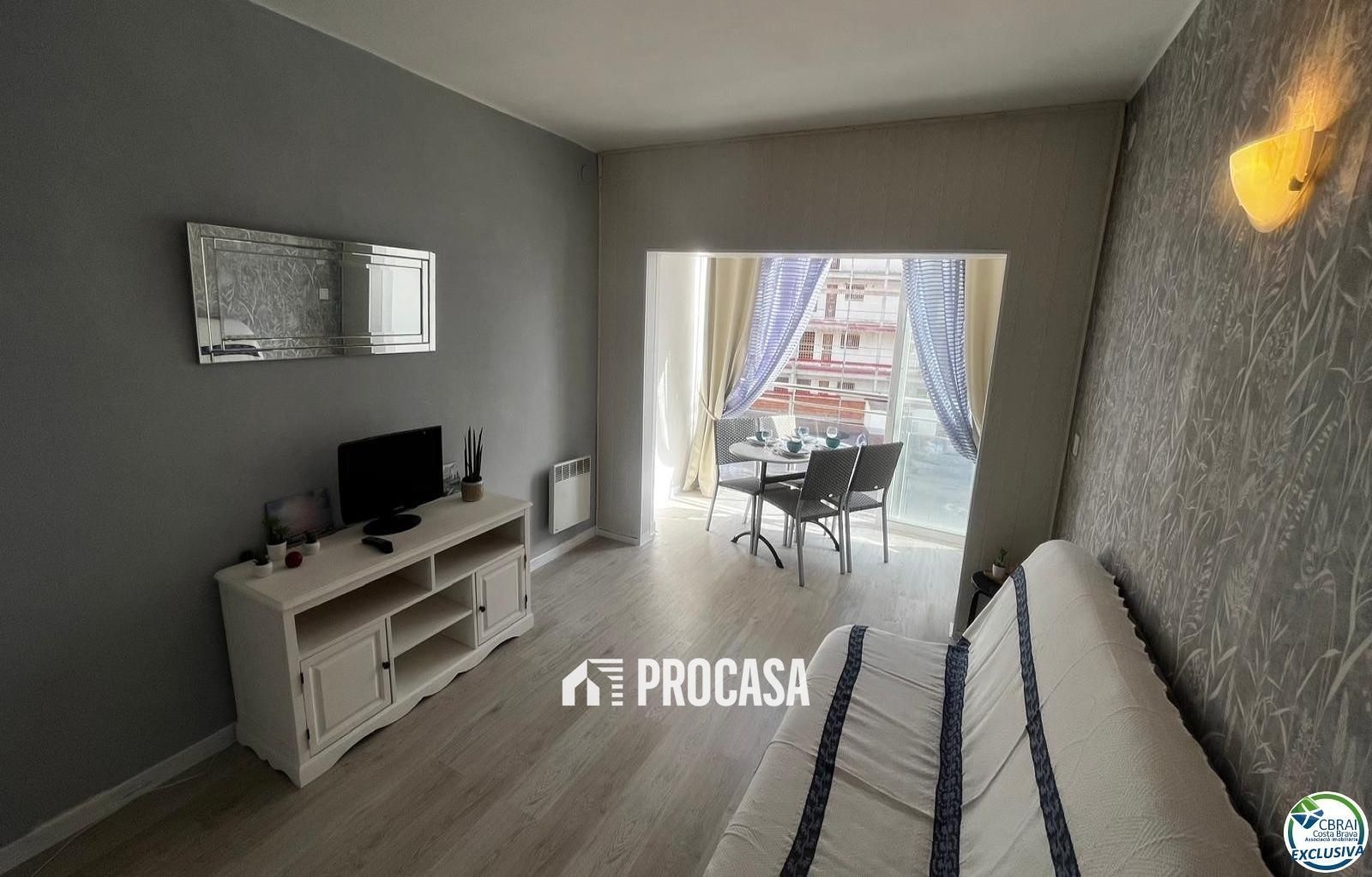 2 - venda apartamento a praia ao pé roses catalunha espanha