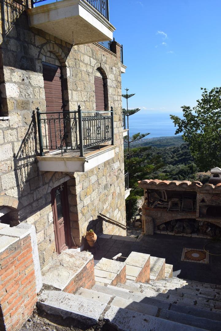 1 - house for sale in mathía peloponnese greece