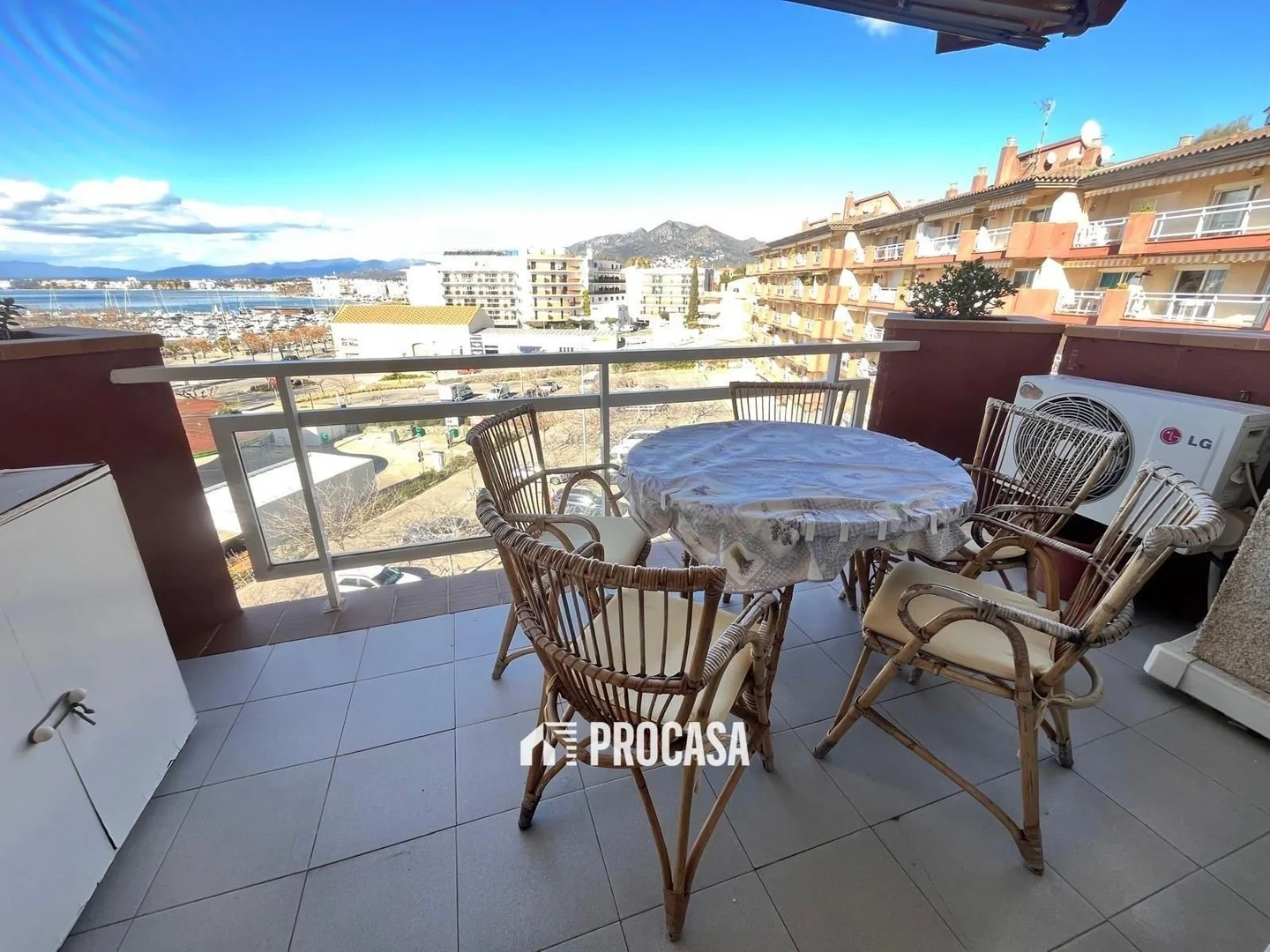 2 - venta apartamento vista al mar roses cataluña españa