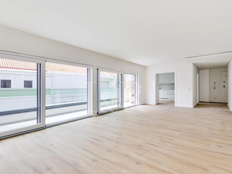 2 - apartment for sale in cacilhas lisbon region portugal