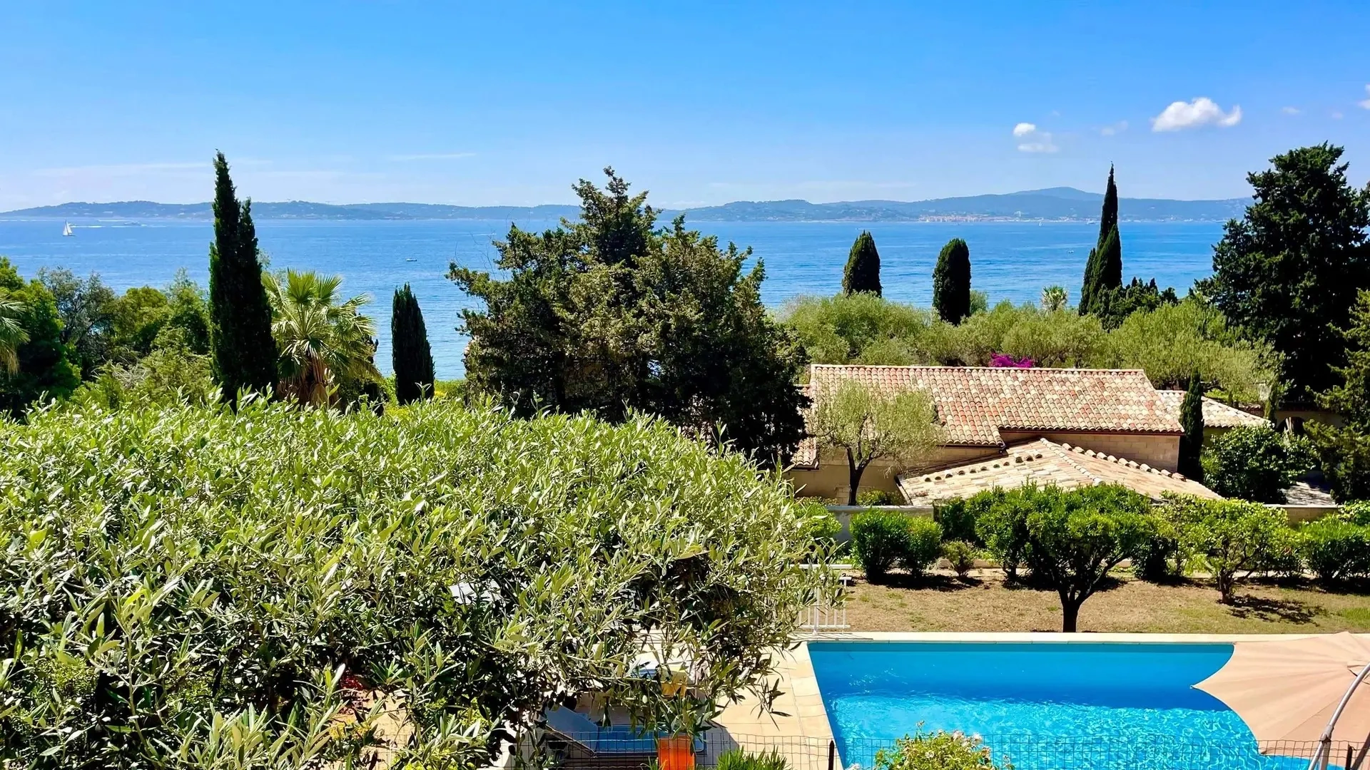 1 - location vacances villa vue mer sainte-maxime var france