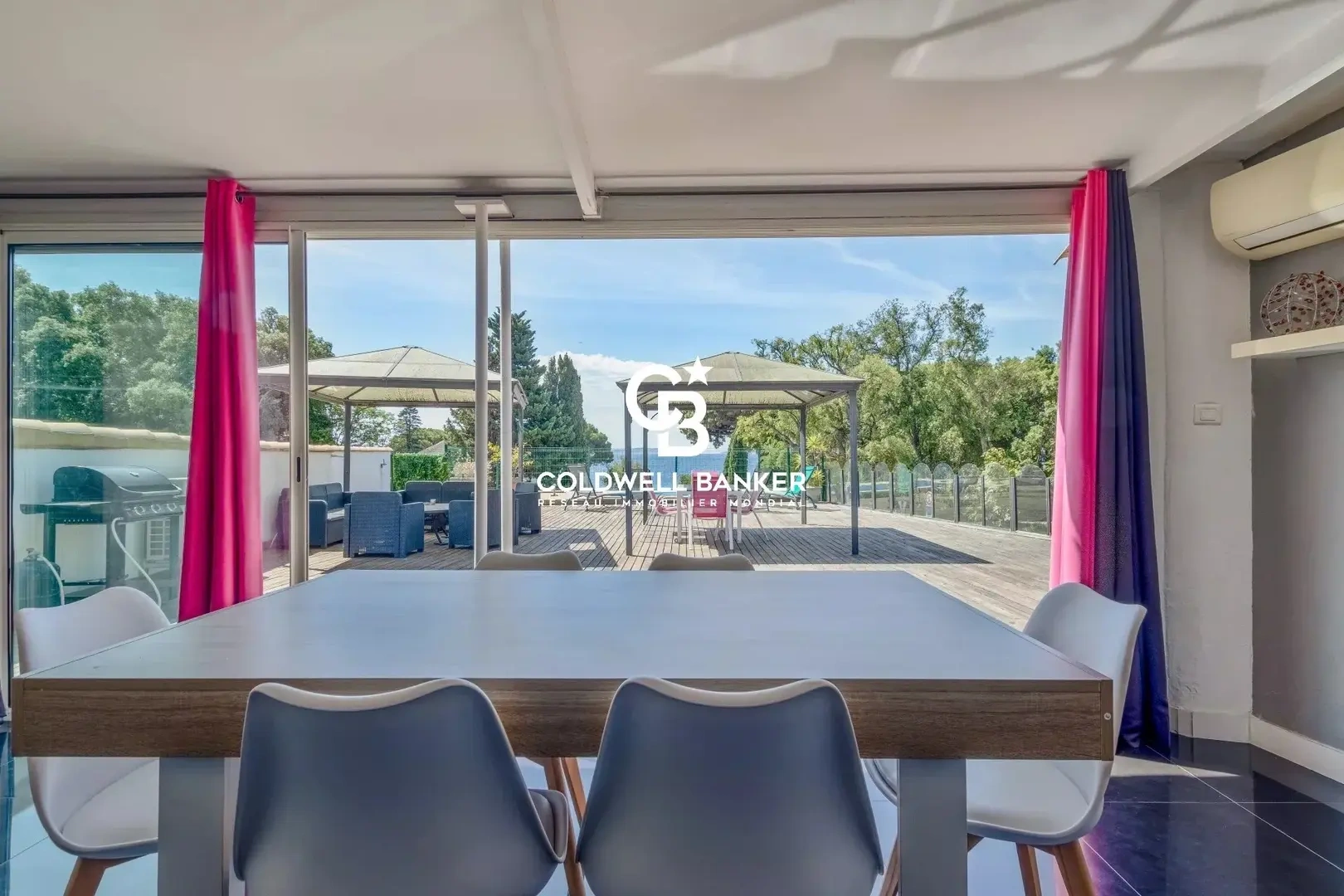 2 - sea view apartment for sale in le lavandou var france