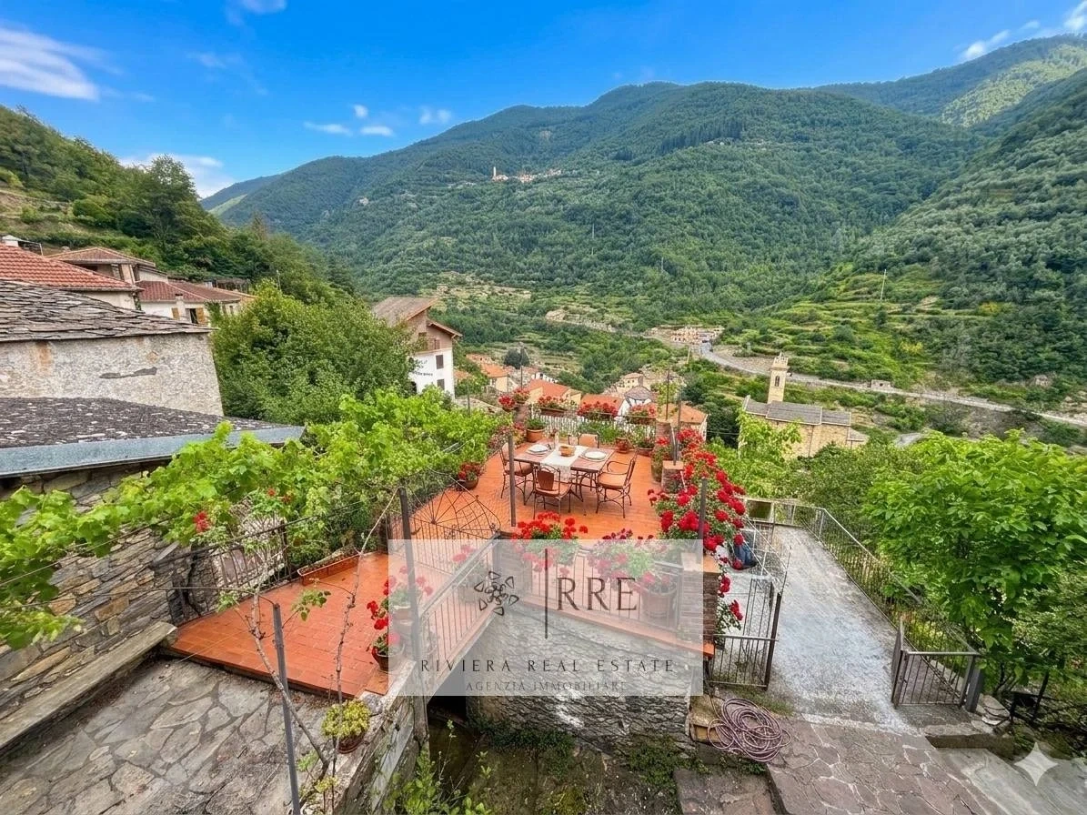 1 - house for sale in rezzo liguria italy