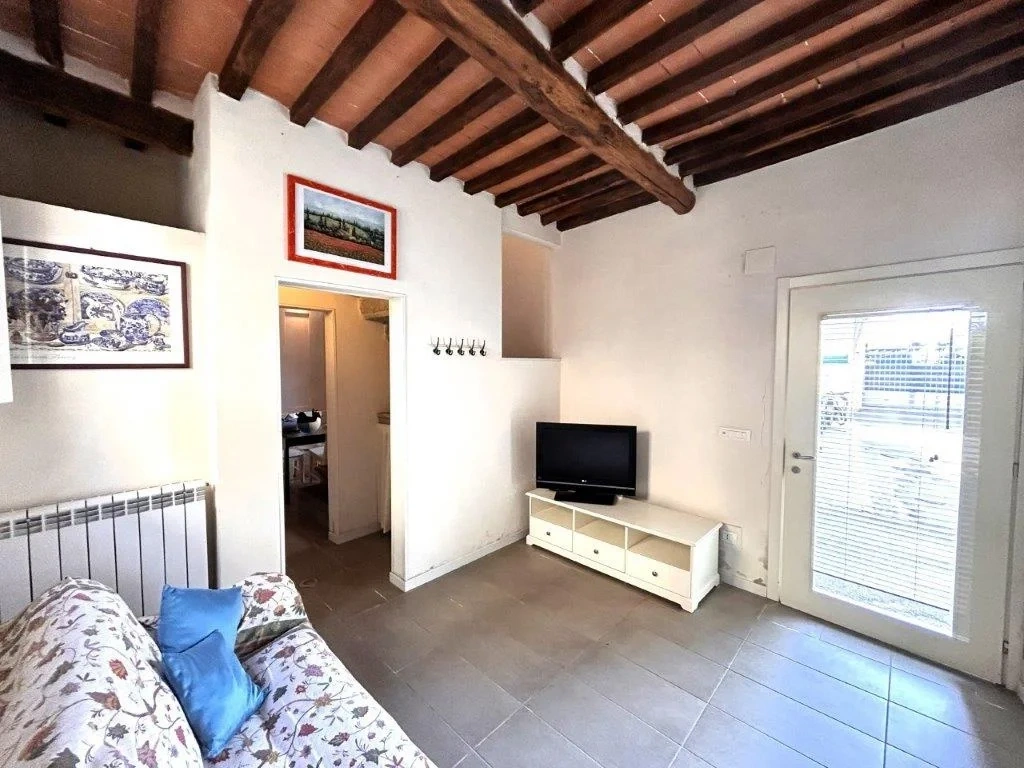 2 - vendita casa pietrasanta toscana italia