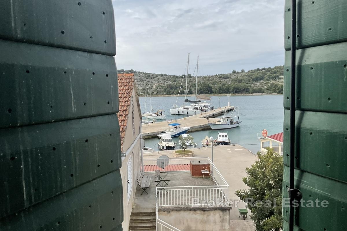 2 - vendita casa vista mare zlarin sebenico e tenin croazia