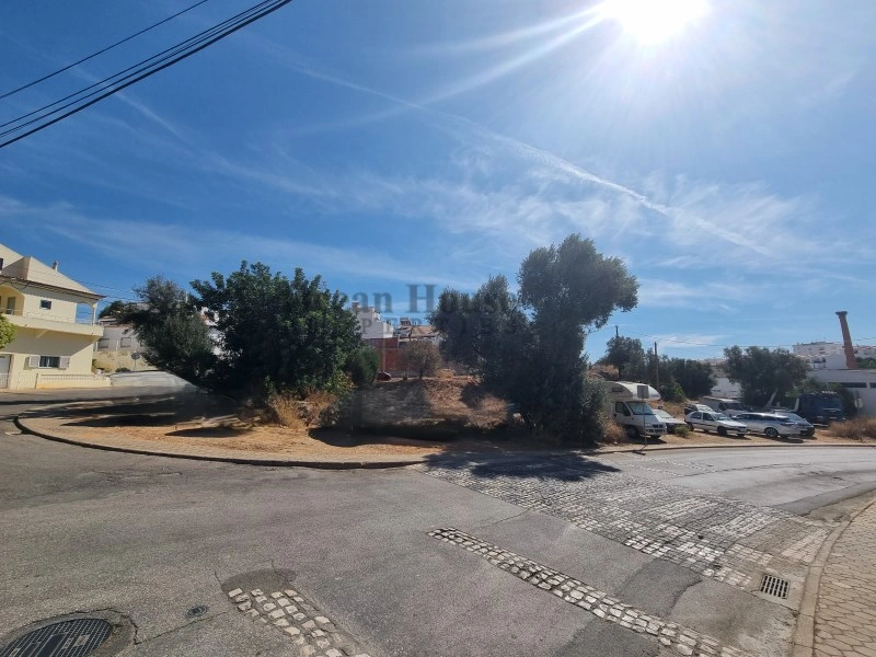 2 - venta terreno estombar e parchal algarve portugal