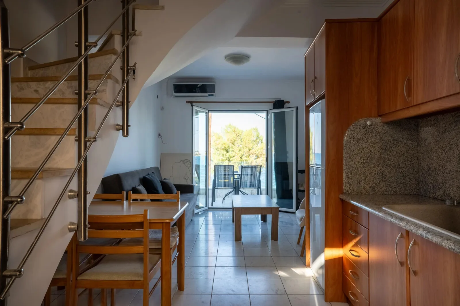 2 - venda casa frente ao mar sikia peloponeso grécia
